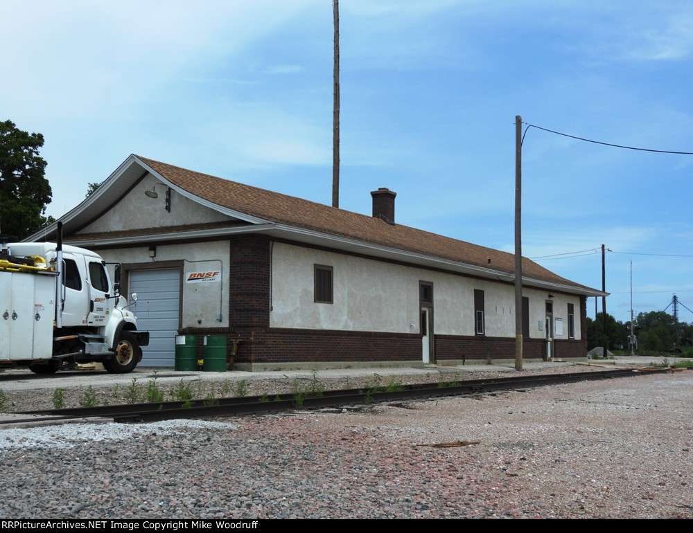 Former CB&Q depot